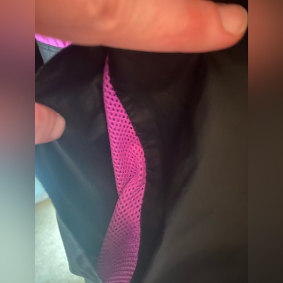 Columbia Flashback Windbreaker - Medium - Black, Magenta - Picture 4 of 6